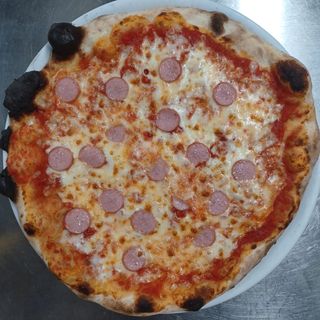 Pizza wurstel