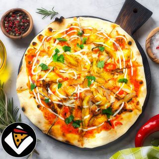 Pizza De Pollo Al Ajo  (32 Cm.)