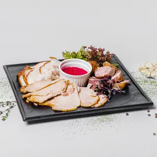 М'ясне плато (320/40г)