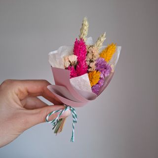 Mini bouquet com imã (cores sortidas)