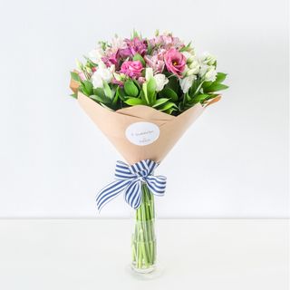 6 Alstromerija 5 Eustoma