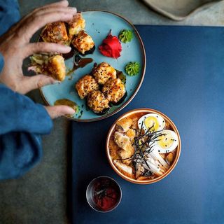 Рамен с курицей и грибами