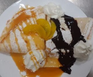 Naleśniki z musem owocowym