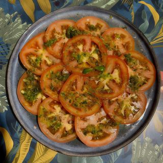 Tomate canario aliñado