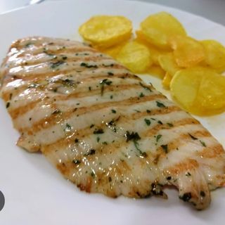 56. Pechuga de pollo