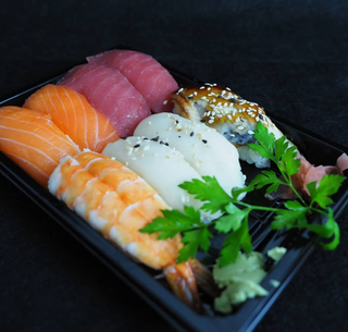 Nigiri variado (10 uds.)