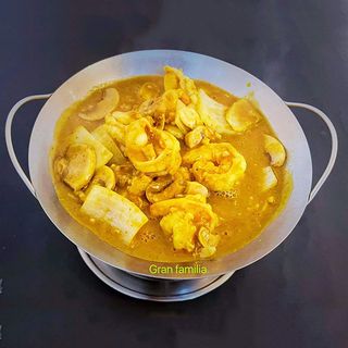 79 Langostinos Con Salsa Curry