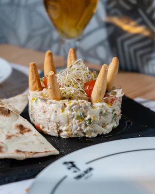 ENSALADILLA RUSA TIBU-RON