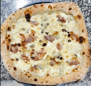 Pizza Tartufo