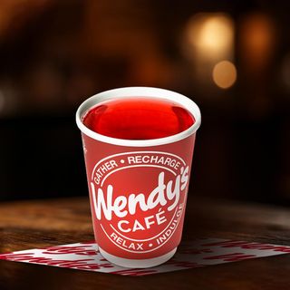 ცხელი ცოცხალი კენკრის ჩაი