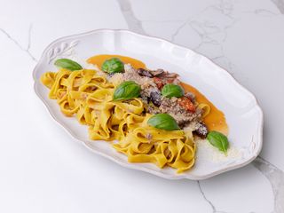 Тальятелле з томленою качкою (360g)