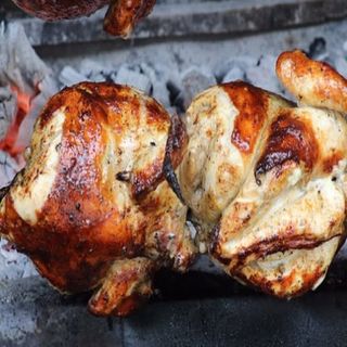 Pollo asado entero