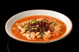 Sichuan Lubina Muy Picante 四川水煮鲈鱼