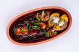Вырезка с соусом "Ткемали" и с картофелем в мундире