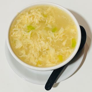 sopa de huevos revueltos