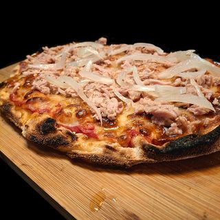 Pizza Tonatta (Masa Artesanal)