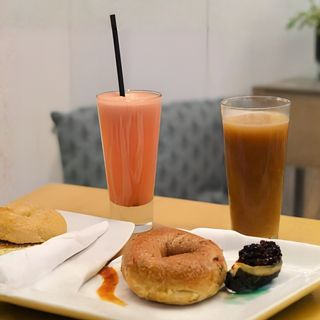 Ceđeni sok od cvekle, jabuke i šargarepe