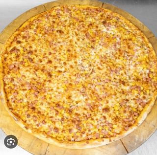 Пица с Шунка, кашкавал, царевица