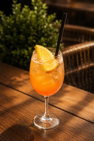 Aperol Bellini Spritz