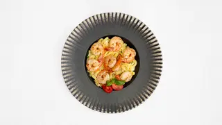 Tagliatelle z krewetkami i cukinią  650 g