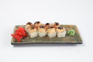 Запечений рол з вугрем (260г)