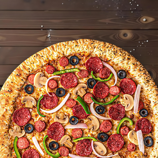 Chickaroni Royale Pizza