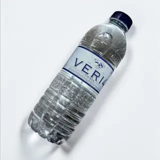 Agua grande de 1.5 L