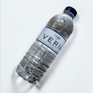 Agua grande de 1.5 L