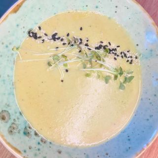 Крем суп з зеленого горошку