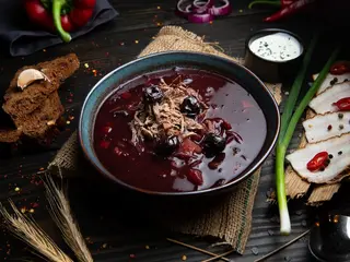 Борщ з копченою вишнею (530г)