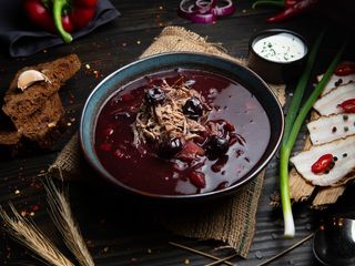 Борщ з копченою вишнею (530г)