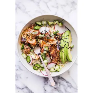 Tuna poke bowl