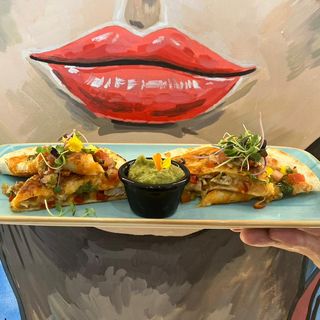 Quesadillas De Pollo