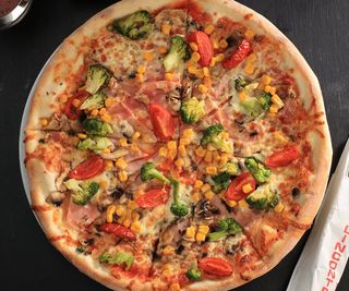 Pizza Primavera - pe vatra