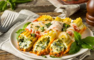 Cannelloni De Ricotta Y Espinaca