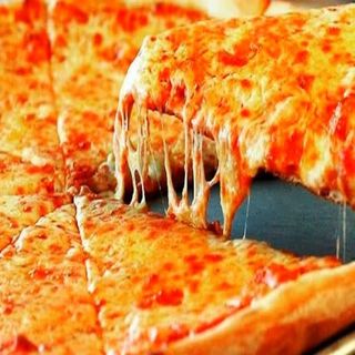 Pizza 4 Quesos (30 cm.)