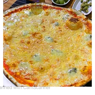 Pizza 4 quesos (33 cm.)