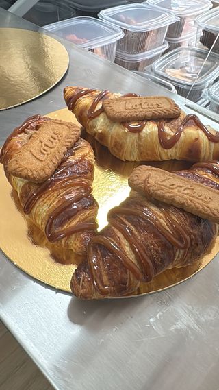Croissant De Lotus