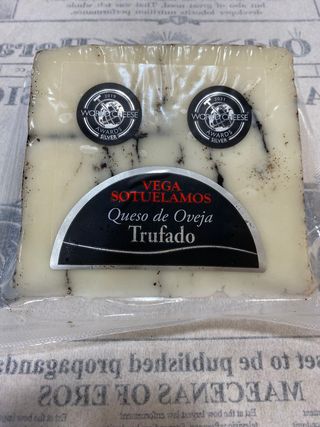 Queso De Oveja Trufado Cuña 200 Gr. 