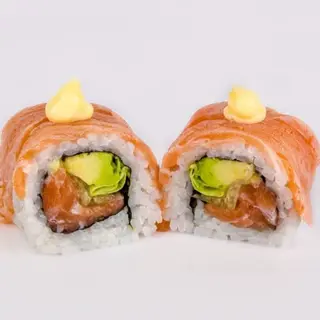 429. Salmón Roll Flambeado, 8 piezas
