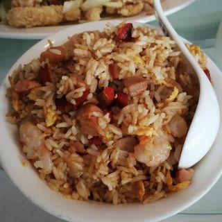 147. Arroz salteado con pollo y verdura 