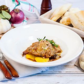 Conejo A La Cazadora