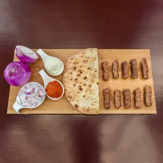 Ćevapi +1 prilogom