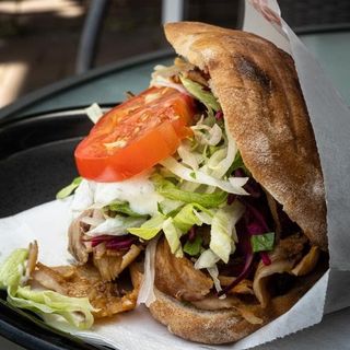 Shawarma pan de pita 