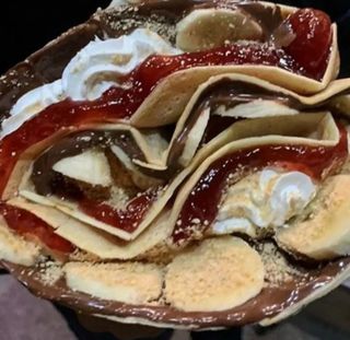 Palačinka jagoda banana