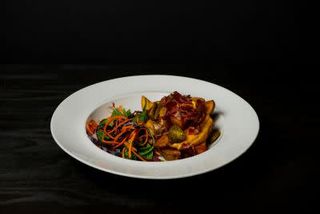 Cartofi cu bacon crocant, jalapenos și cheddar