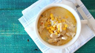 Sopa De Maíz Con Pollo