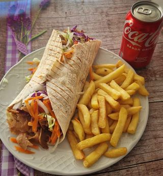 Menú: Durum Vegetal + Patatas + Bebida