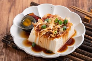 Tofu e uovo centenario