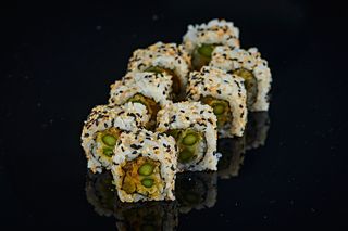 Vege hoisin roll ura maki 8szt.